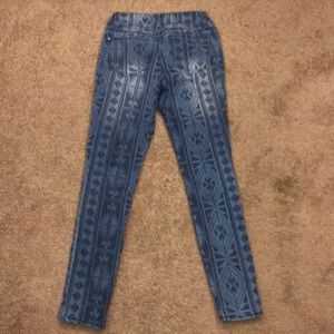 Very comfortable, in great condition.